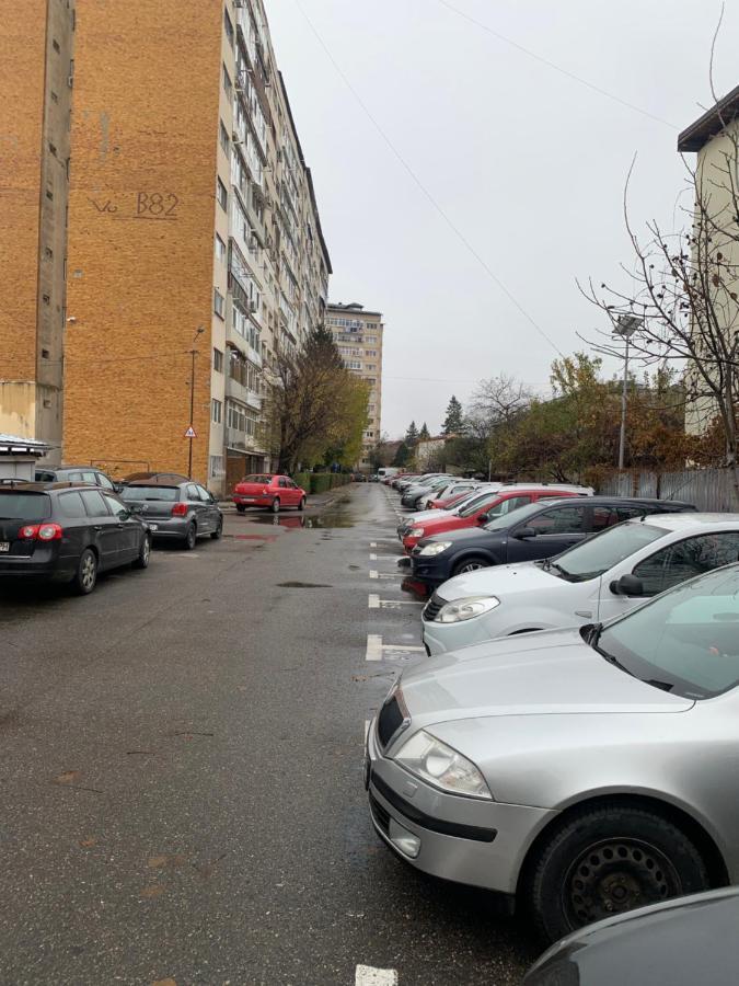 Page3 Apartament Targoviste Exterior photo